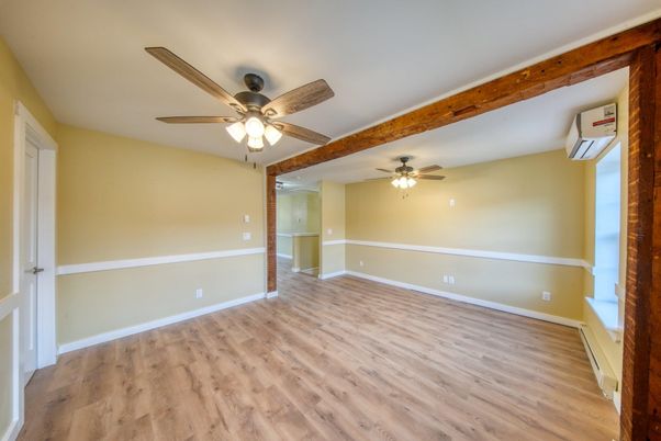 Empty room, Interior, Wooden Beams, Wood Texture Flooring