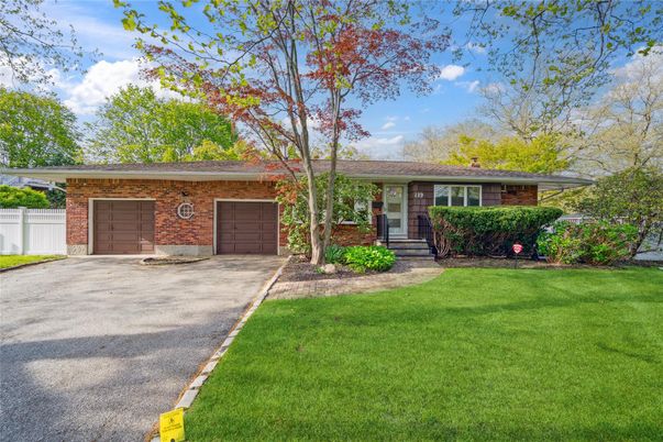 Attached, Exterior, Facade, Brick Facade, Ranch