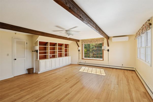 Empty room, Interior, Wooden Beams, Wood Texture Flooring