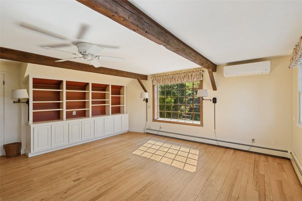 Empty room, Interior, Wooden Beams, Wood Texture Flooring