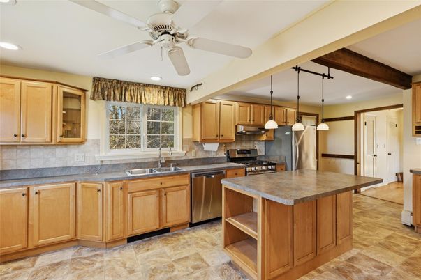 Interior, Kitchen, Pendant Lights, Recessed Lighting, Stainless Steel Appliances