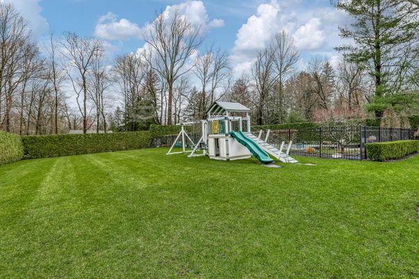 Backyard, Exterior, Playground