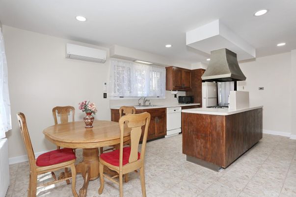Dining room, Interior, Kitchen, Recessed Lighting