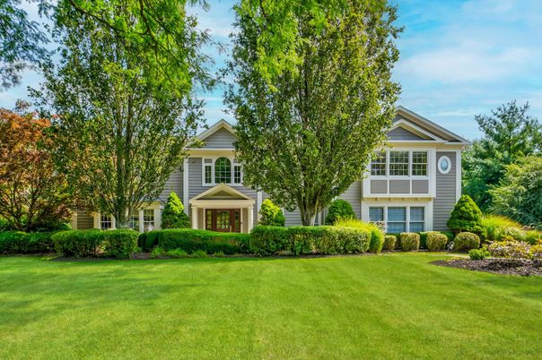 Backyard, Exterior, Facade, Queen Anne Victorian