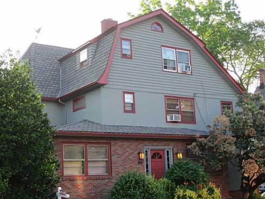 Exterior, Facade, Brick Facade, Queen Anne Victorian