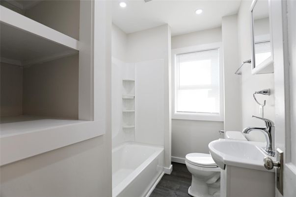 Bathroom, Interior, Recessed Lighting, Wood Texture Flooring