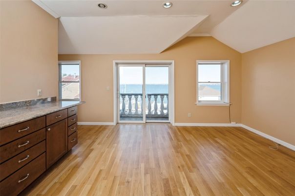 Empty room, Interior, Recessed Lighting, Water, Wood Texture Flooring