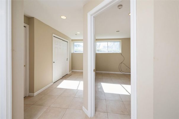 Interior, Recessed Lighting