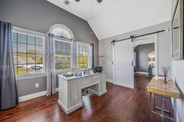Home Office, Interior, Pendant Lights, Wood Texture Flooring