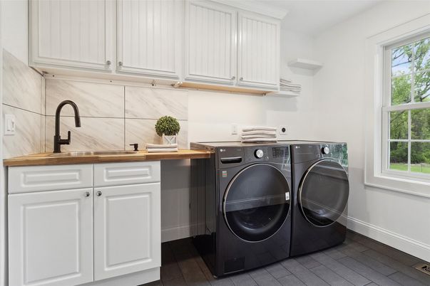Interior, Washer
