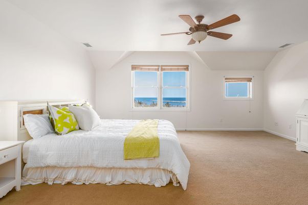Bedroom, Interior, Water