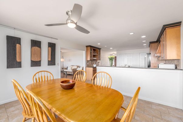 Dining room, Interior, Kitchen, Recessed Lighting