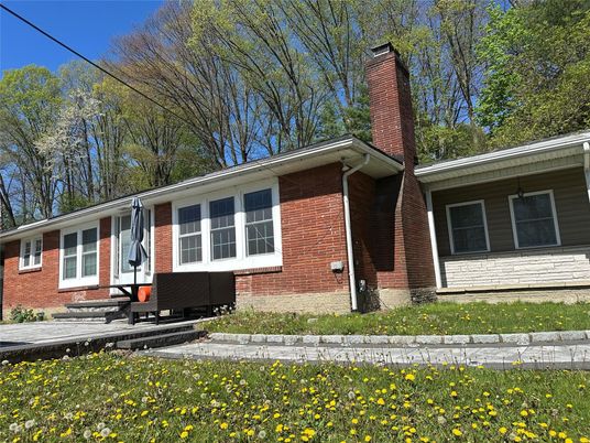 Exterior, Facade, Brick Facade, Cape Cod