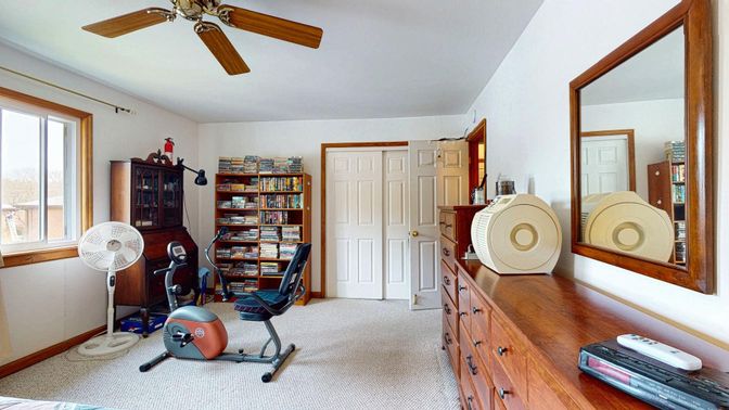 Home Office, Interior