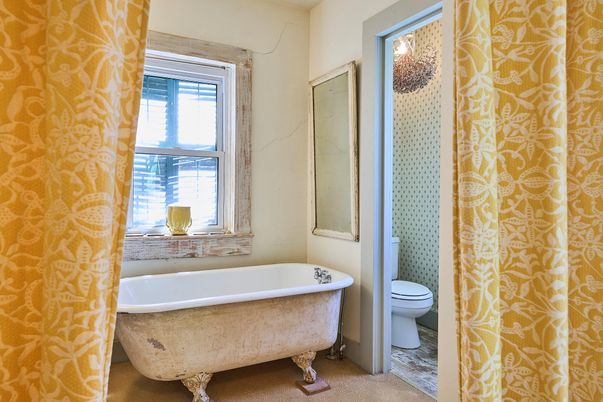 Bathroom, Free Standing Baths, Interior
