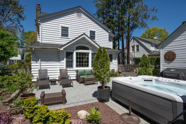 Exterior, Hot Tub