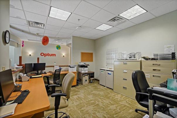 Home Office, Interior