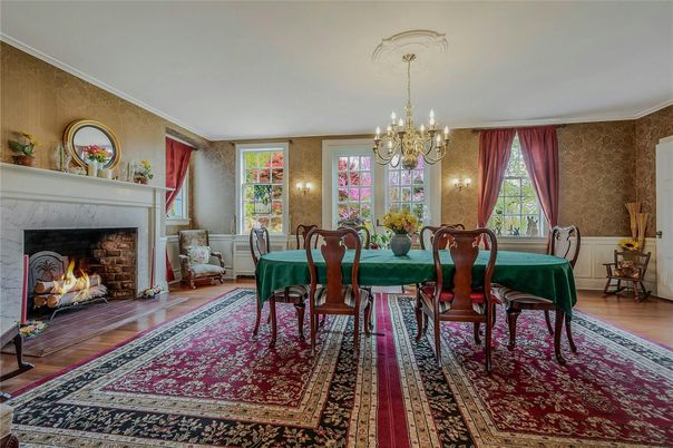 Chandelier, Dining room, Fireplace, Interior, Wood Texture Flooring