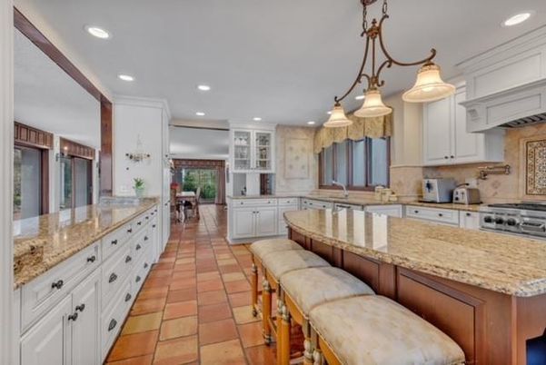 Chandelier, Interior, Kitchen, Pendant Lights, Recessed Lighting, Stainless Steel Appliances