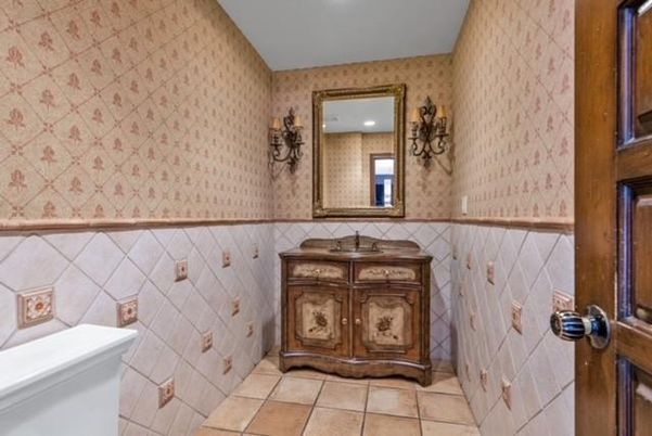Bathroom, Interior, Recessed Lighting