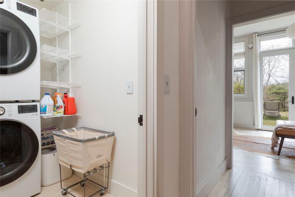 Interior, Utility Closets, Washer, Wood Texture Flooring
