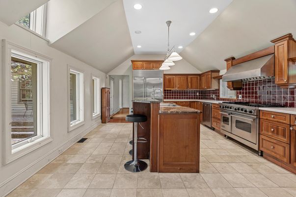Interior, Kitchen, Pendant Lights, Recessed Lighting, Stainless Steel Appliances