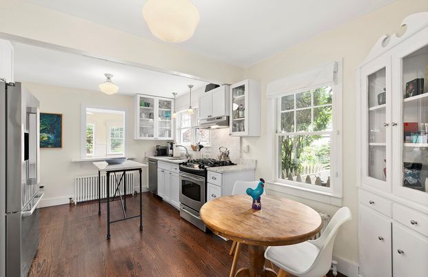 Dining room, Interior, Kitchen, Pendant Lights, Stainless Steel Appliances, Wood Texture Flooring