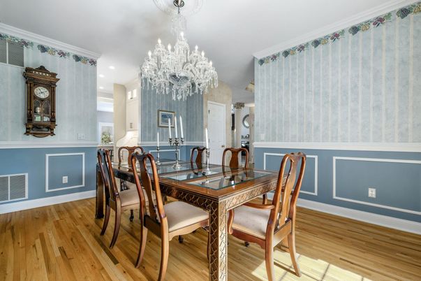 Chandelier, Dining room, Interior, Recessed Lighting, Wood Texture Flooring