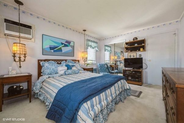 Bedroom, Interior, Pendant Lights