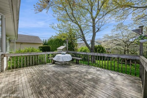Exterior, Wood Texture Flooring