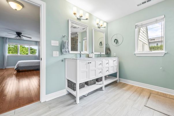 Bathroom, Dual Sink Vanities, Interior, Wood Texture Flooring