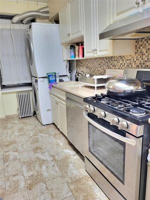Interior, Kitchen, Stainless Steel Appliances, Washer