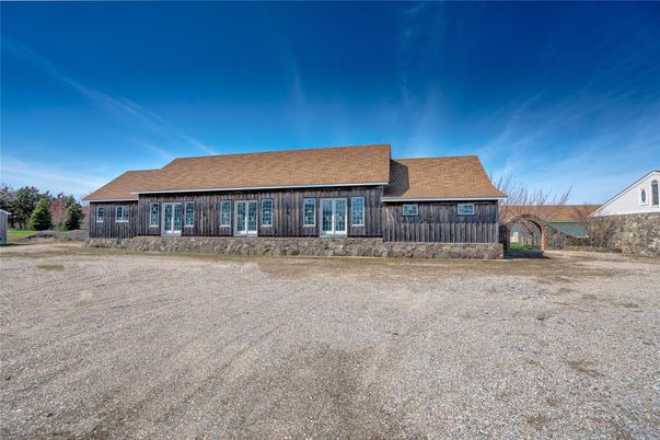 Backyard, Exterior, Facade, Cape Cod
