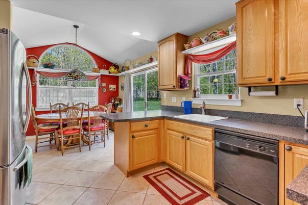 Dining room, Interior, Kitchen, Recessed Lighting