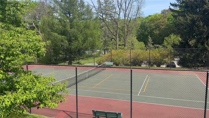 Exterior, Tennis Courts