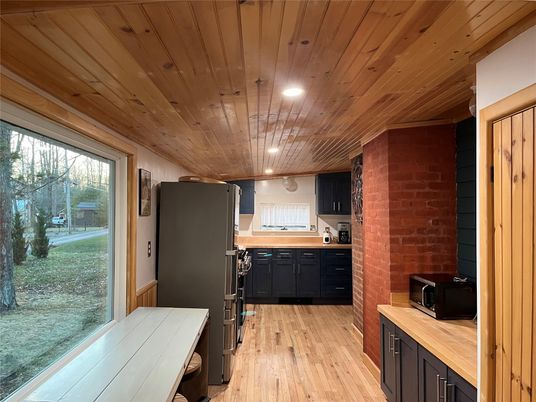 Interior, Kitchen, Recessed Lighting, Stone Walls, Wooden Ceilings, Wood Texture Flooring