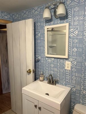 Bathroom, Interior