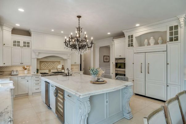 Chandelier, Interior, Kitchen, Recessed Lighting, Stainless Steel Appliances