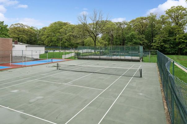 Exterior, Tennis Courts