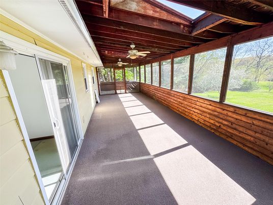 Interior, Sun Room, Wooden Beams