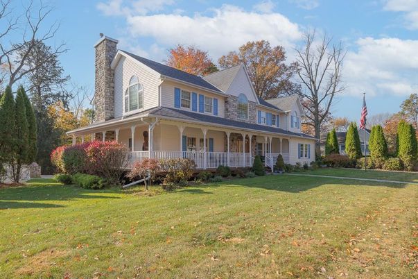 Backyard, Exterior, Facade, Farmhouse