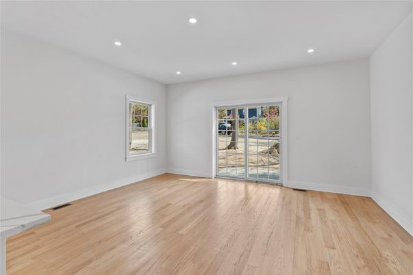 Empty room, Interior, Recessed Lighting, Wood Texture Flooring