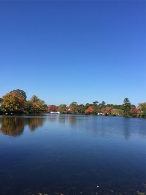 Exterior, Lake