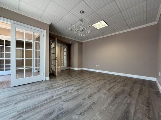 Chandelier, Empty room, Interior, Wood Texture Flooring