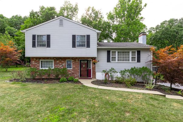 Exterior, Facade, Brick Facade, Split Level