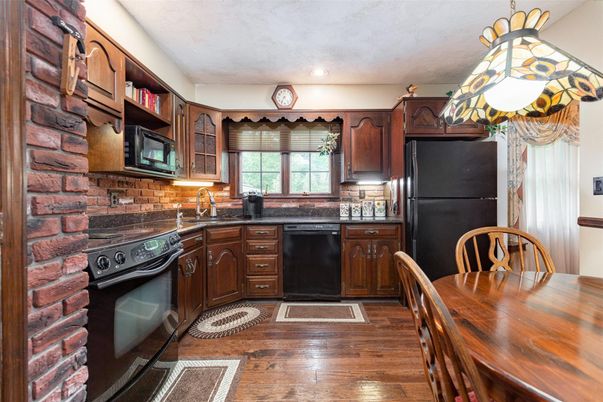 Dining room, Interior, Kitchen, Recessed Lighting, Stone Walls, Wood Texture Flooring