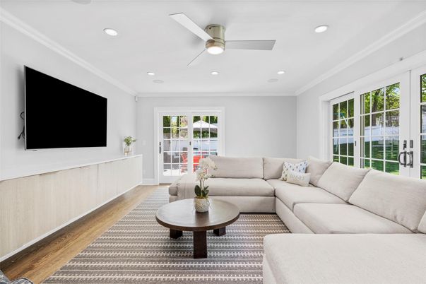 Interior, Living room, Recessed Lighting, Wood Texture Flooring