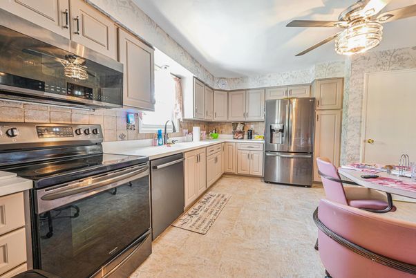 Interior, Kitchen, Stainless Steel Appliances