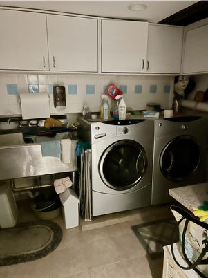Interior, Washer