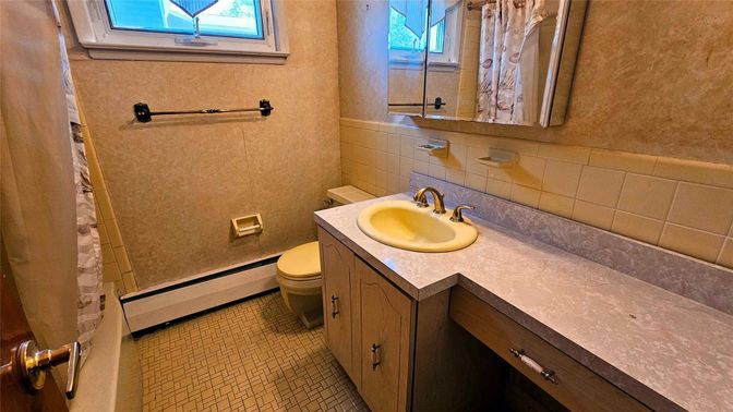 Bathroom, Interior